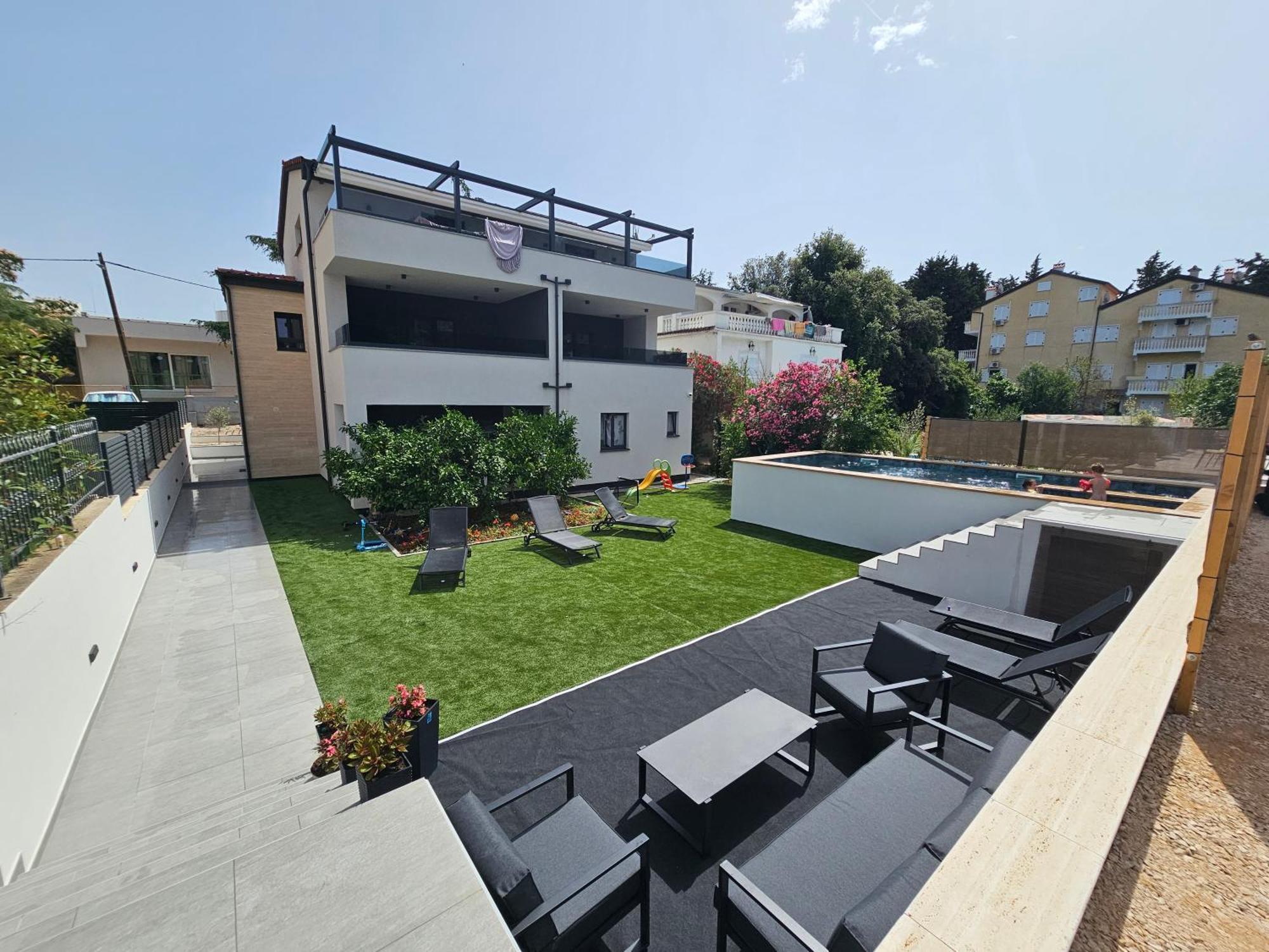 Ante & Ivano Biograd With Pool