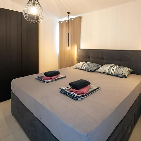 Apartmani Ante & Ivano Biograd With Pool Biograd Na Moru Exterior photo