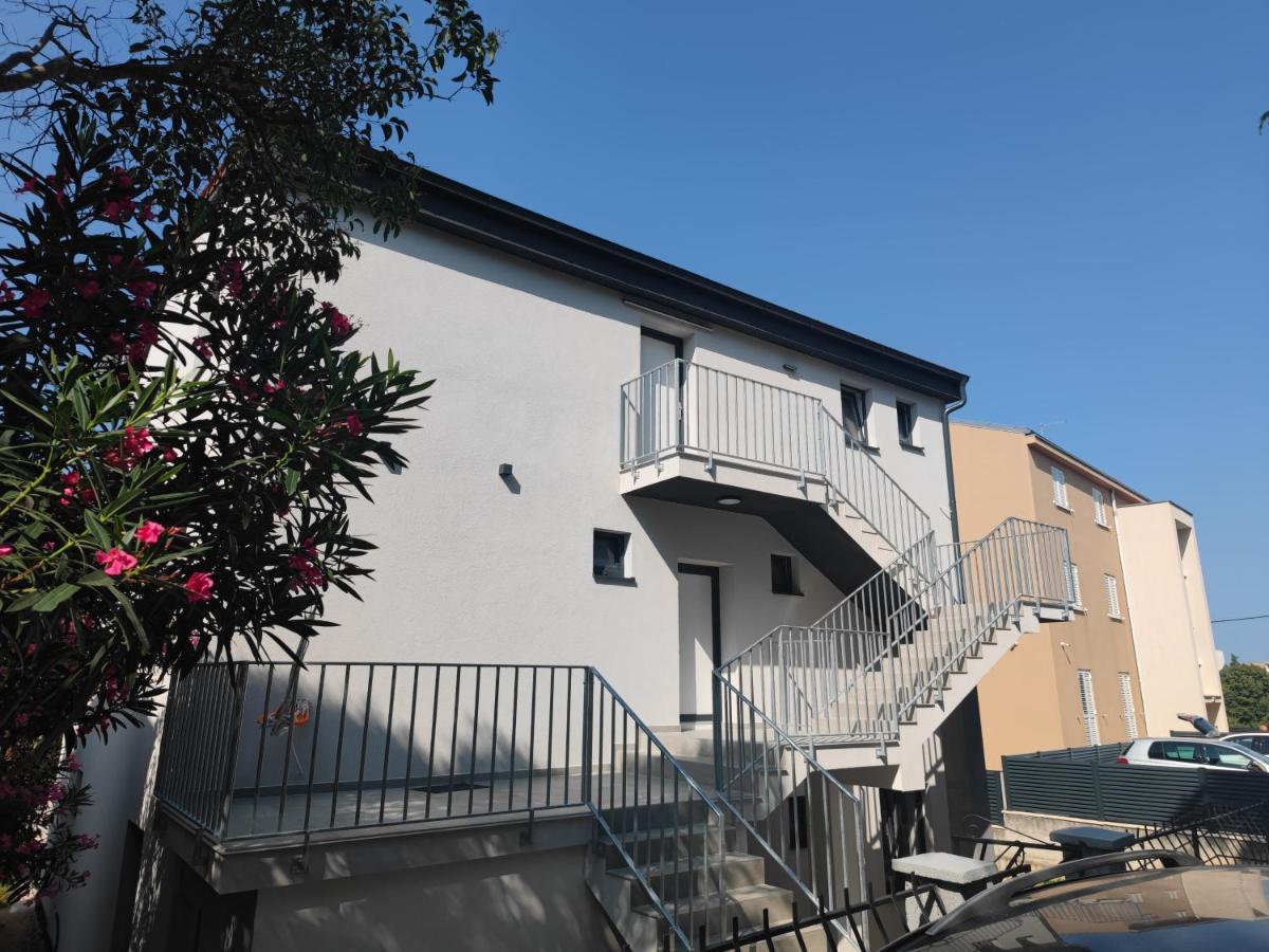 Ante & Ivano Biograd With Pool Apartment