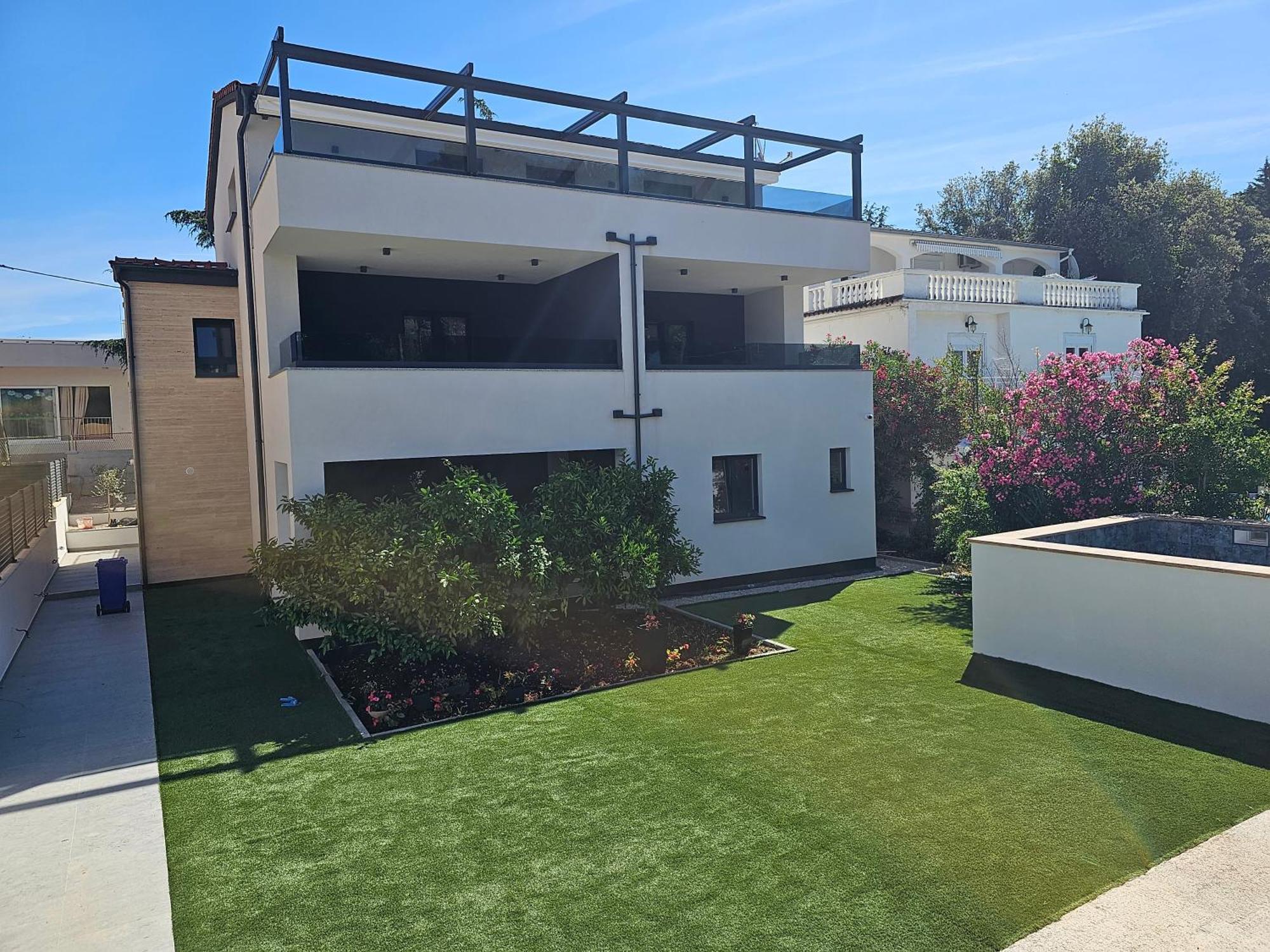 Apartment Ante & Ivano Biograd With Pool