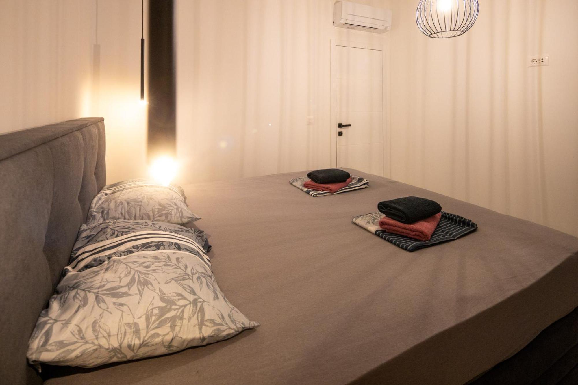 Ante & Ivano Biograd With Pool Apartment *