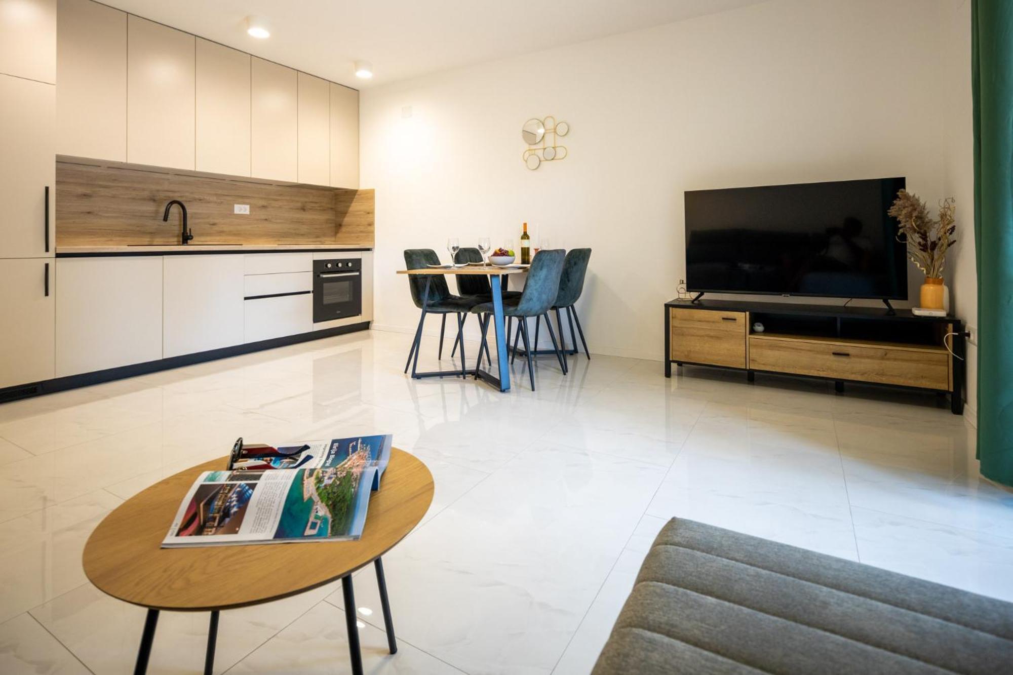 Apartment Ante & Ivano Biograd With Pool