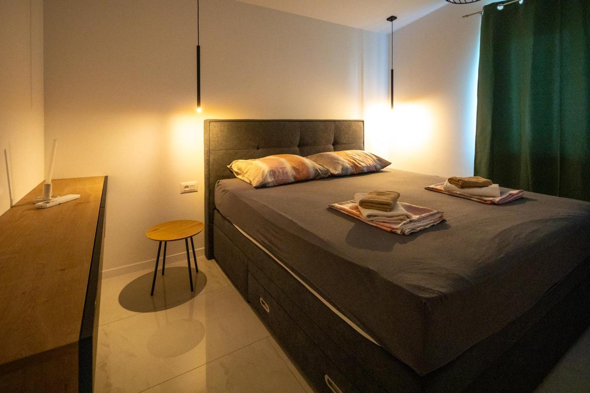 Apartment Ante & Ivano Biograd With Pool *